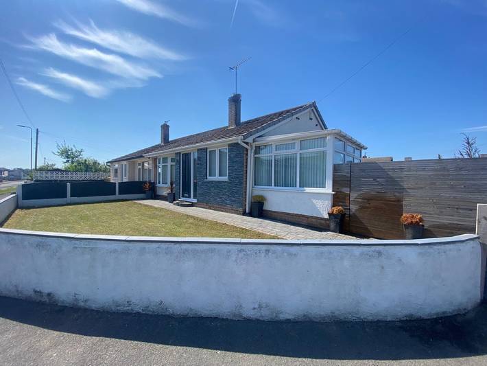 Cottage for 5 people, with Ocean view and Hot tub as well as Terrace and Garden in Prestatyn