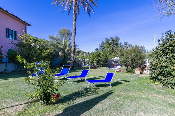 Agriturismo per 3 persone, con giardino sull' Isola d'Elba