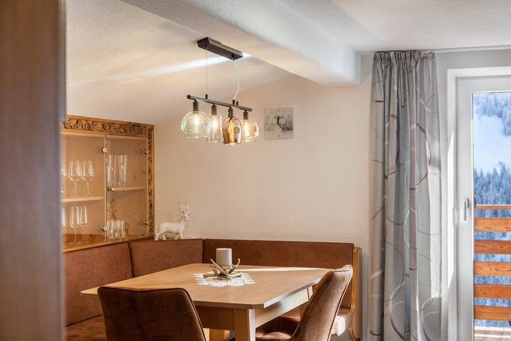 Ganze Wohnung, Ferienwohnung "Emma" mit Bergblick, Balkon und WLAN in Kappl, Verwall