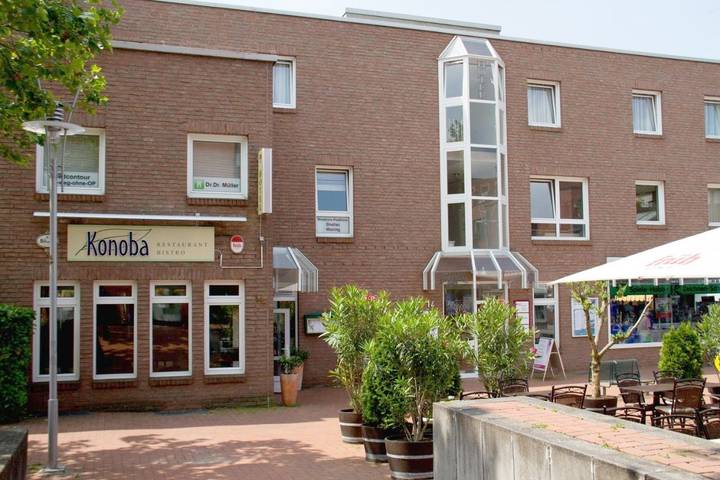 Hotel, met Terras in Meckenheim