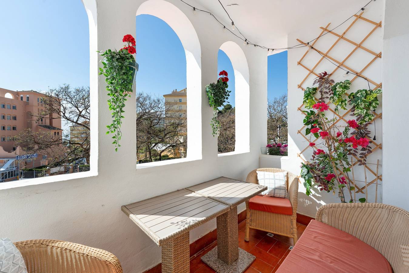 Apartamento entero, Apartamento 'Pueblo Quinta Deluxe' con vistas al mar, Wi-Fi y aire acondicionado in Benalmádena Costa, Benalmádena