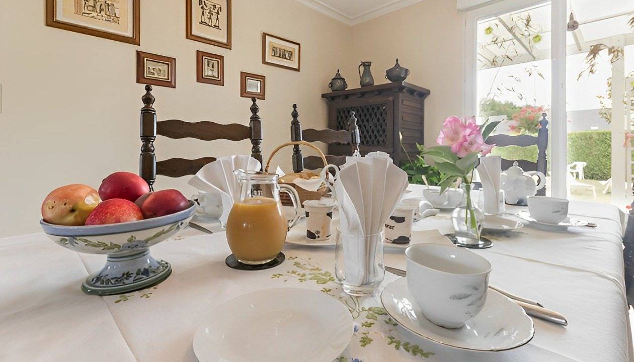 Au beau Jardin Fleuri - Chambre Les Bambous in Saint-Lyphard, Région de Saint-Nazaire