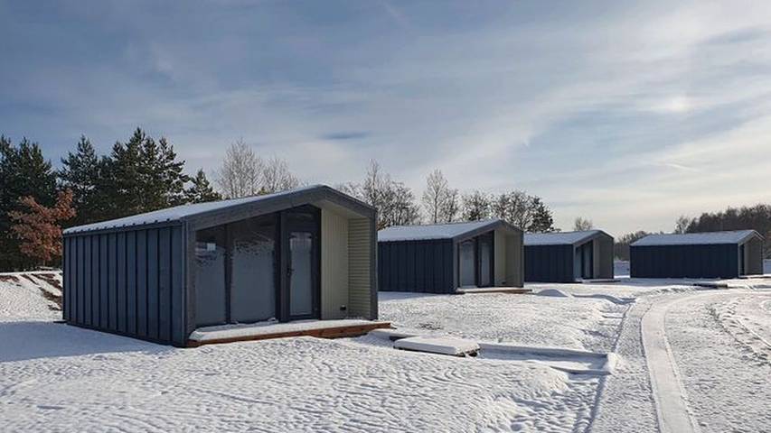 Apartament wakacyjny dla 3 osób, z taras i jacuzzi oraz ogród i sauna, Dla rodziny w Łużyce