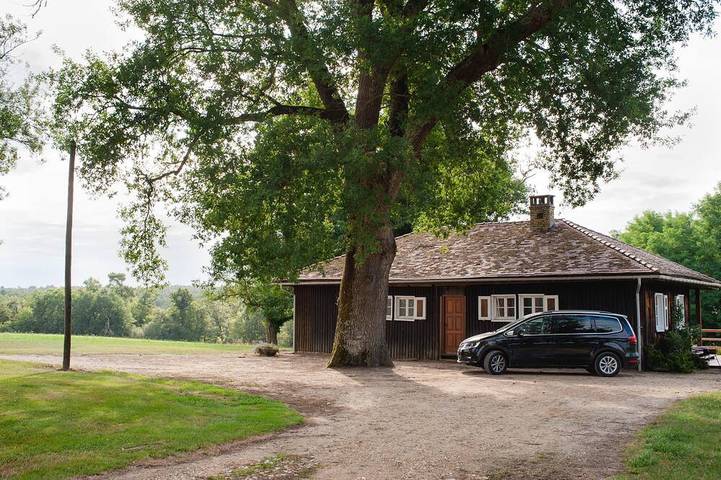 Location de vacances pour 28 personnes, avec jardin à Eygurande-et-Gardedeuil - 3