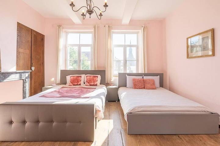 Location de vacances pour 15 personnes, avec terrasse et jardin, animaux acceptés à Cerfontaine - 3