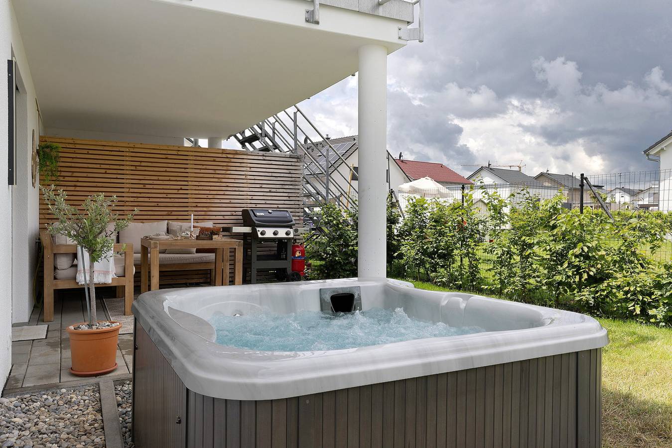 Ganze Wohnung, Ferienwohnung "Am Rande des Biosphärengebiets" mit Privatem Garten und Wlan in Hohenstein (Baden-Württemberg), Neckar-Alb