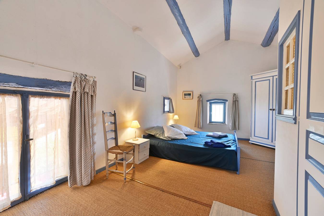 Appartement entier, Gîte Pina -  Gîte avec piscine partagée in Lussan, Région de Nîmes