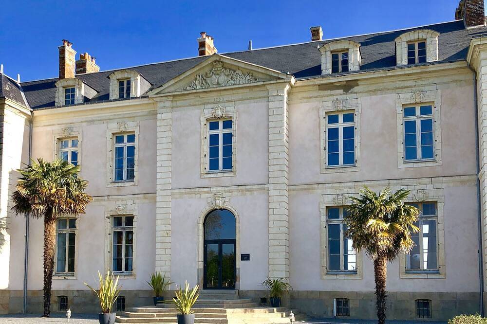 Apartamento entero, House in Saint-Philbert-de-Grand-Lieu, Nantes region