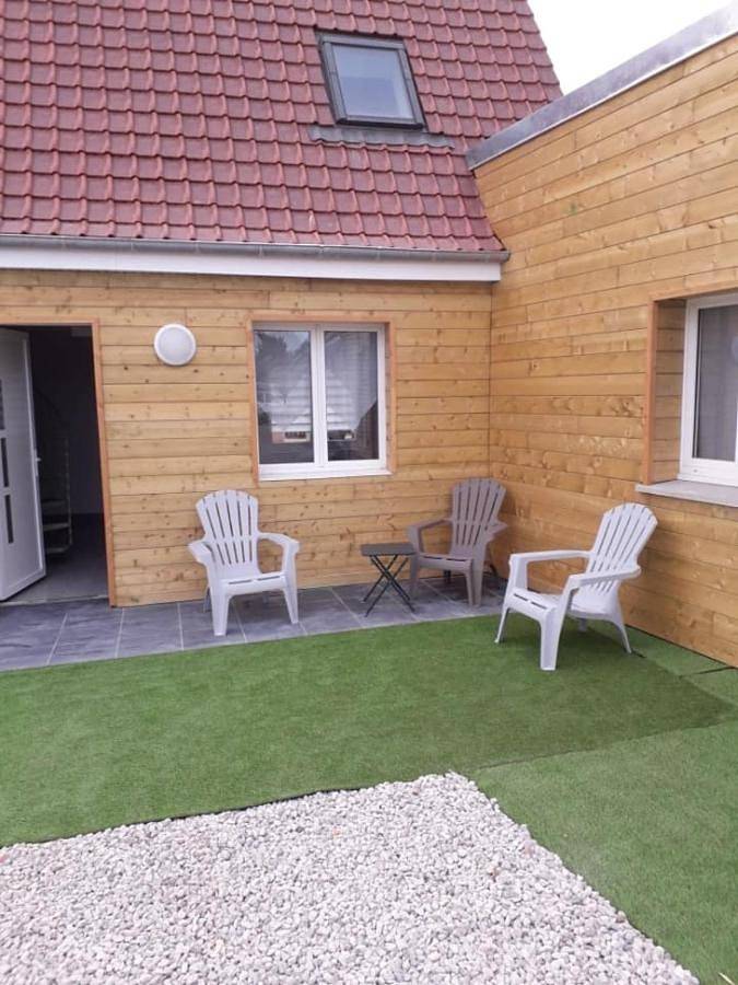 Location de vacances pour 7 personnes, avec Terrasse ainsi que Jardin et Vue à Verton - 2