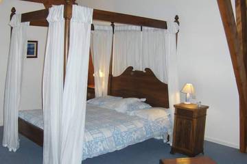 Maison De Vacances pour 12 Personnes dans Gourdon, Quercy, Photo 1
