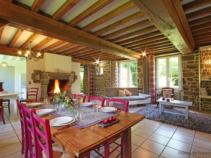 Maison spacieuse, animaux admis - 10 pers. in La Sauvagère, Parc naturel régional Normandie-Maine