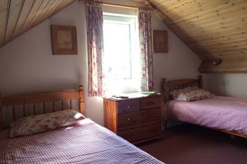 Log Cabin for 5 People in County Fermanagh, Photo 4
