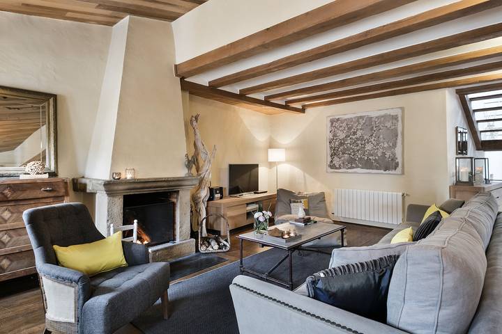 Casa rural para 11 personas, con piscina además de jardín y terraza en La Tallada