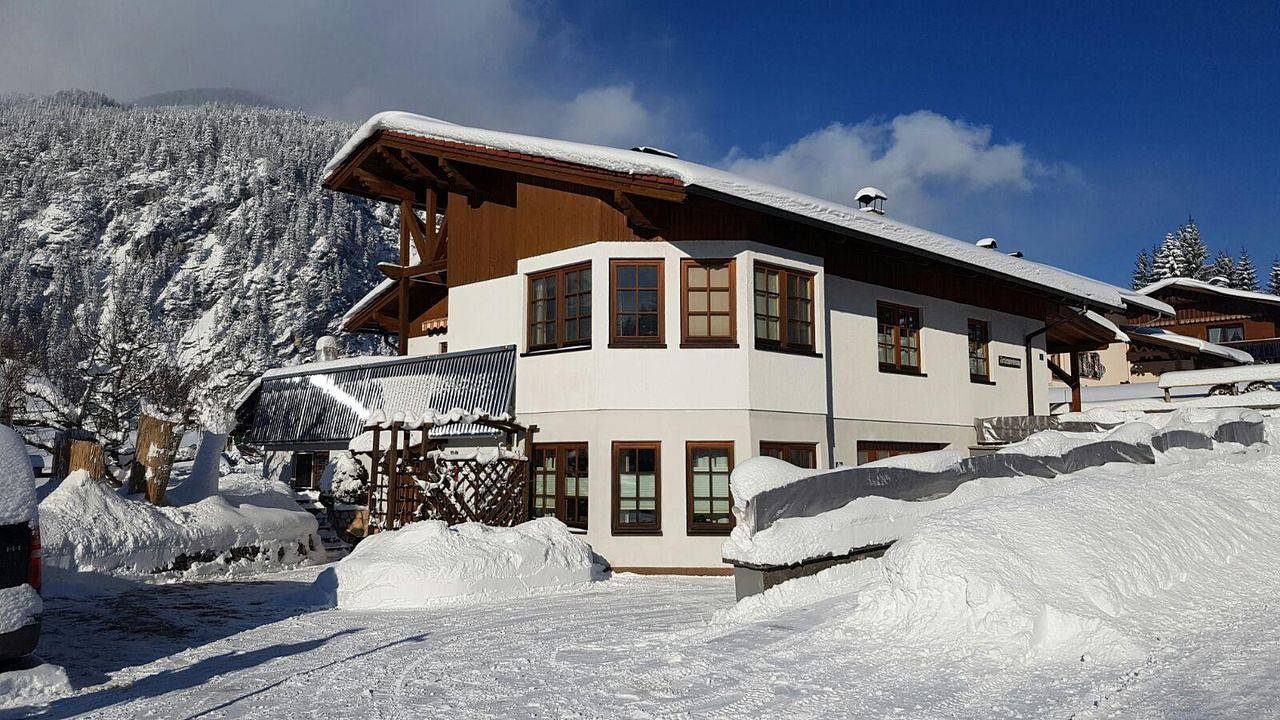Geheel vakantieappartement, Vakantieappartement voor 4 personen met terras in Ehrwald, Ammergauer Alpen (Oostenrijk)