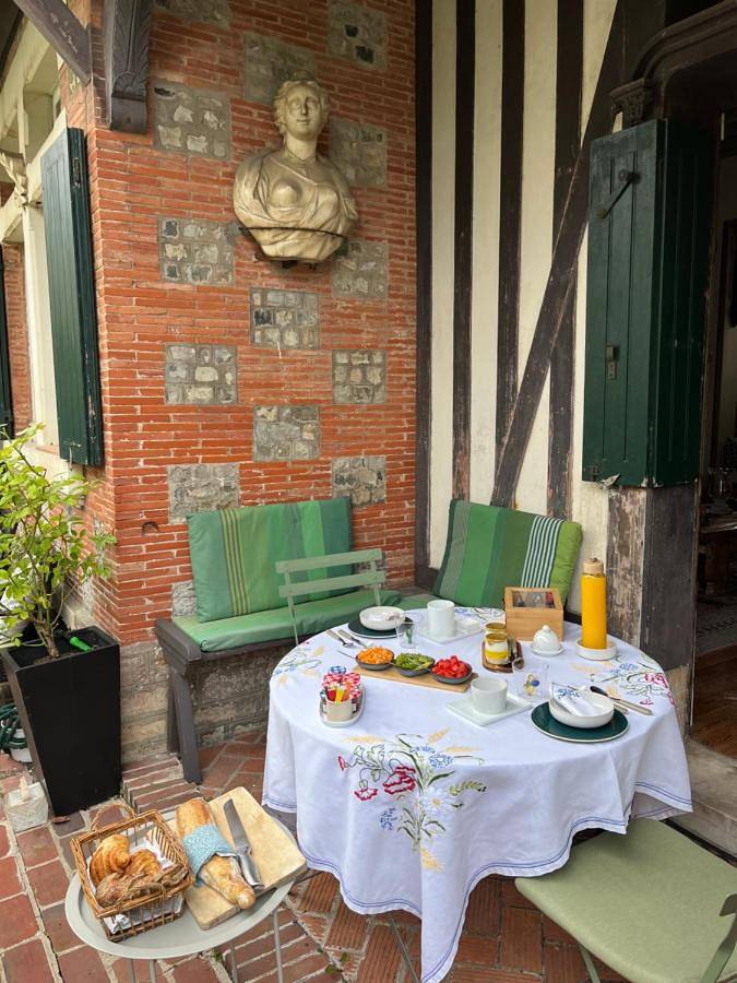 Chambre d’hôte pour 2 personnes, avec terrasse et vue à Cabourg - 4