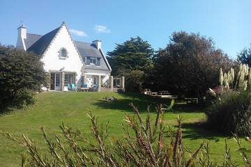 Location de vacances pour 14 personnes, avec jardin, animaux acceptés dans Trévignon