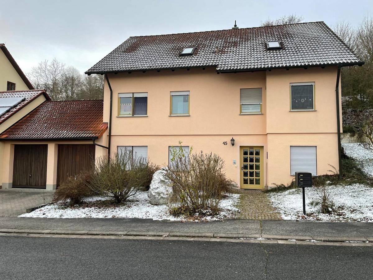 Ganze Wohnung, Appartio - Gästehaus "Dorfblick" - komfortable Ferienwohnungen mit Küche und Waschmaschine in Hofheim in Unterfranken, Landkreis Haßberge