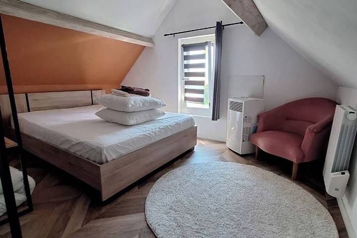 Stone cottage with private garden, in a quiet location, on the Mont-Saint-Michel bay in Roz-sur-Couesnon, Mont-Saint-Michel-Bucht