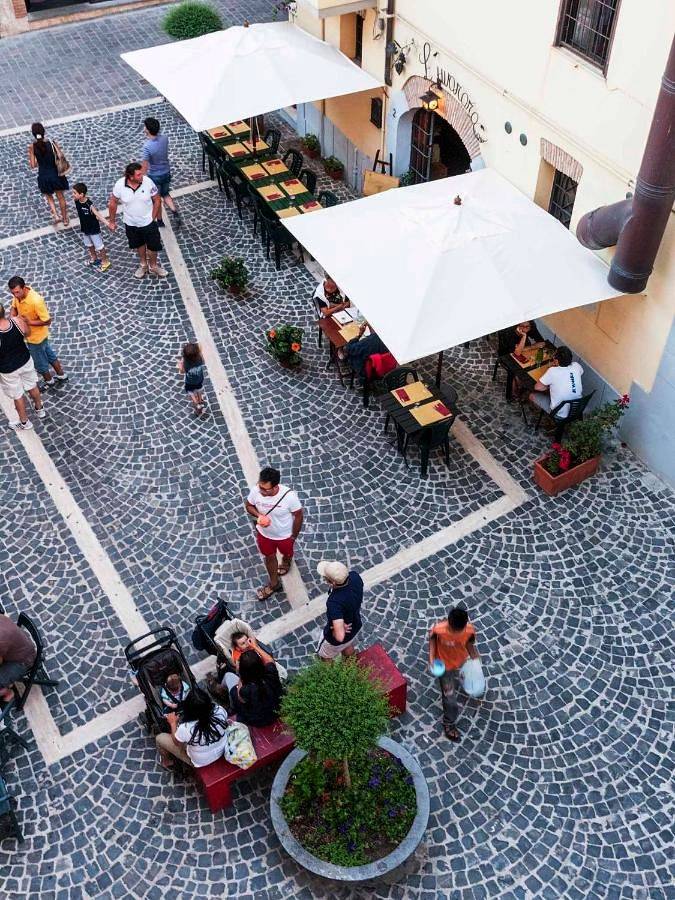 La Casa degli Artisti 1 in Nettuno, Provincia di Roma