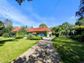 Maison de campagne pour 19 personnes, avec jardin à Roffey