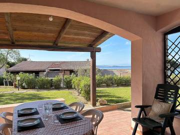 Gîte pour 6 personnes, avec vue ainsi que piscine et jardin dans Cala Bitta