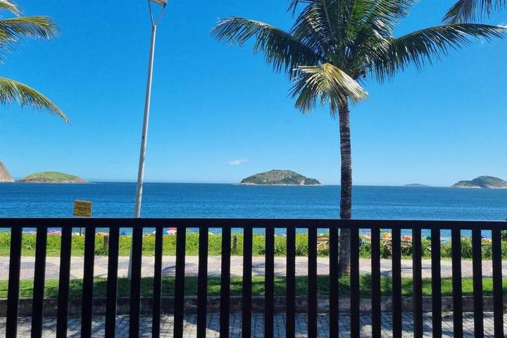 Casas e apartamentos de temporada para 8 pessoas, com animais de estimação em Camboinhas