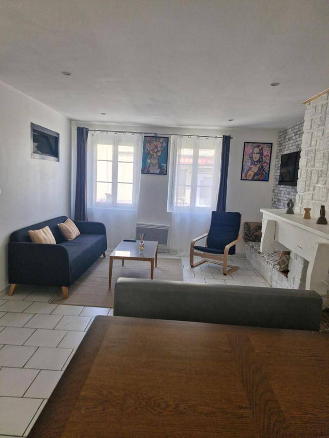 Gîte pour 4 personnes, avec Terrasse dans Aeroport Paris Beauvais