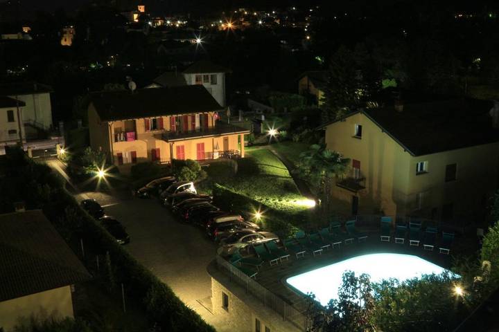 Location de vacances pour 2 personnes, avec jardin et piscine dans Cannobio - 2