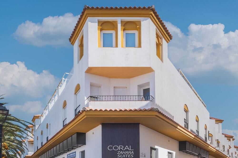 Apartamento entero, Estudio Doble Economico - Coral Zahara Suites by Cadiz4Rentals in Playa Zahara de los Atunes, Barbate