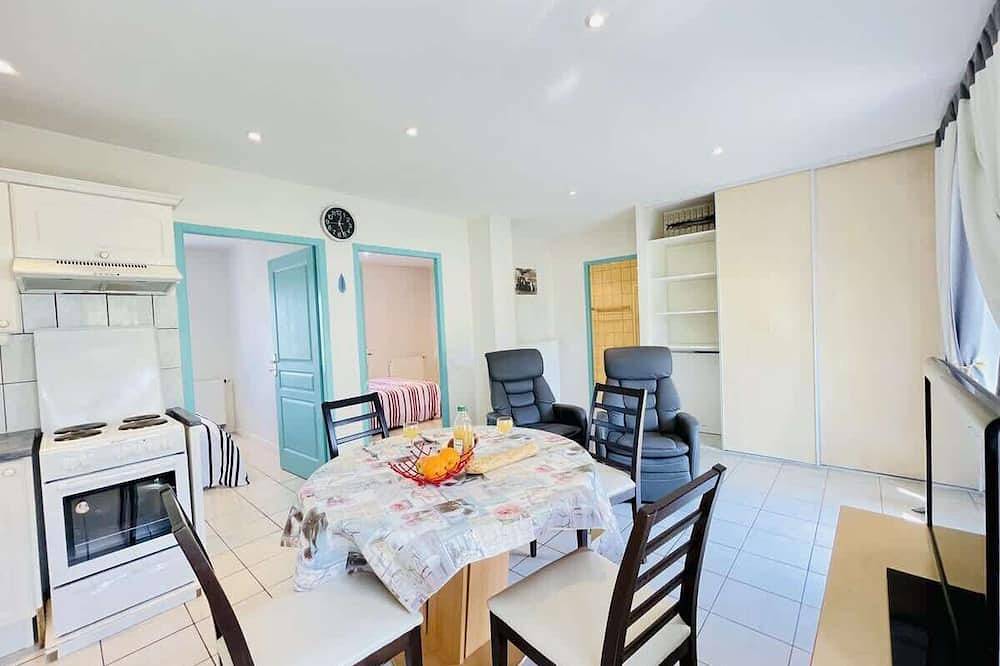 Entire apartment, Pasteur in La Vôge-les-Bains, Épinal region