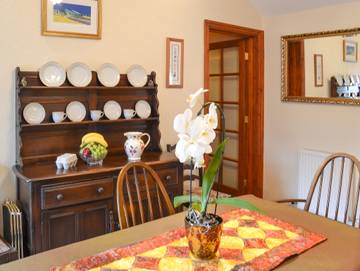 Log Cabin for 4 People in North Yorkshire, Yorkshire, Photo 3