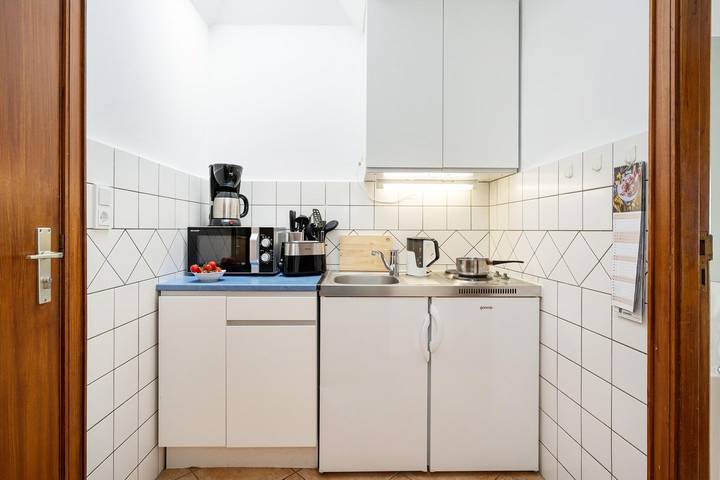 Ganze Wohnung, Zentrales App. für 2 Personen, Wlan und Tv, Haustiere erlaubt. in Westerland, Sylt (Gemeinde)