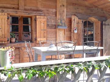 Chalet pour 2 personnes, avec terrasse et vue en Haute-Savoie