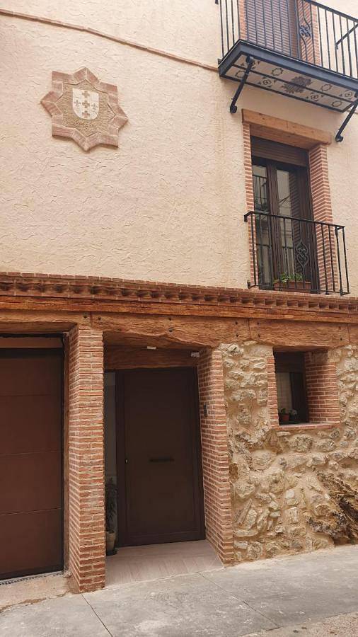 Casa rural para 7 personas, con Balcón además de Terraza y Vistas en Miravete de la Sierra - 2