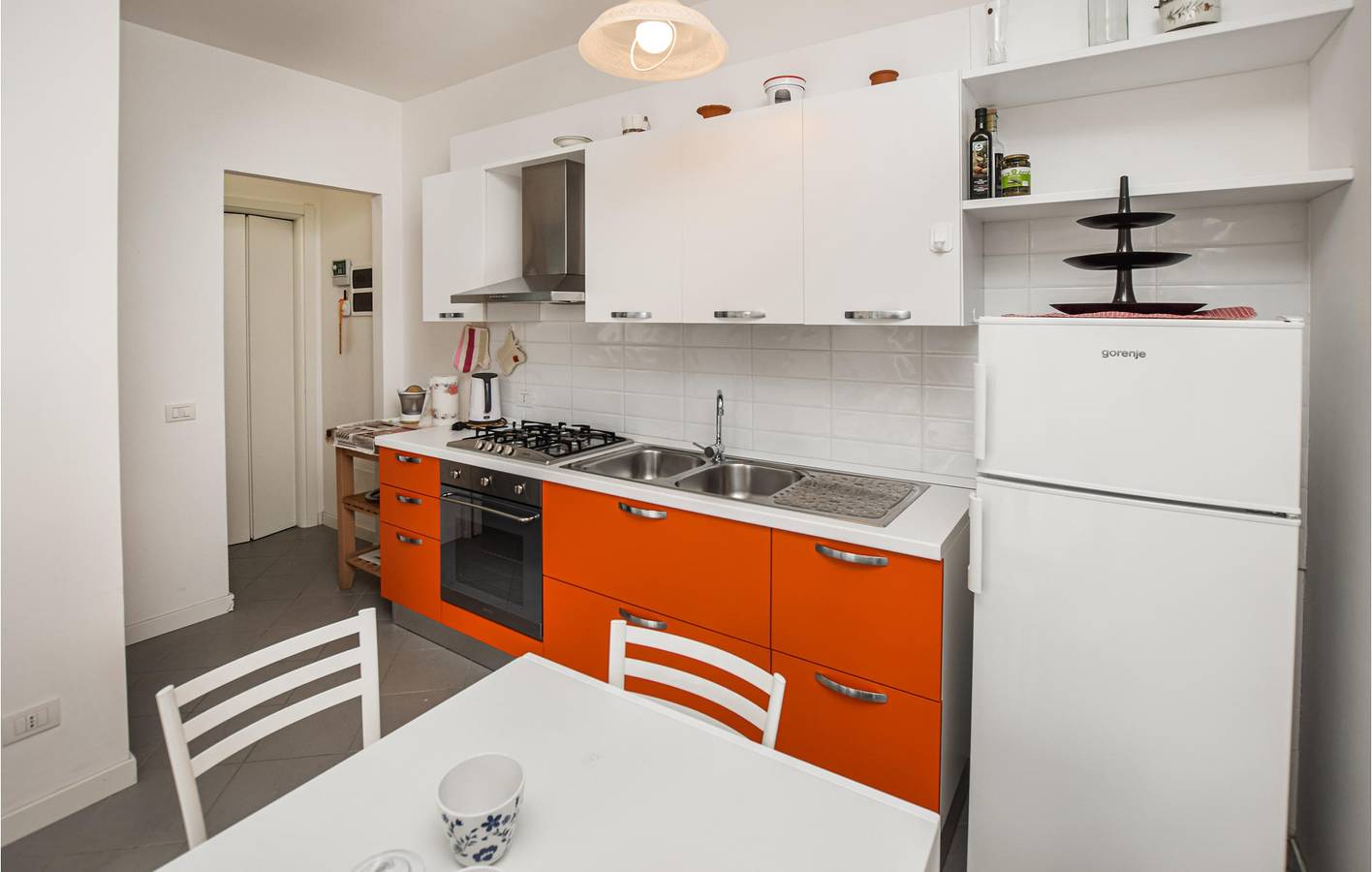Entire holiday apartment, Magliolo Oasis: A/C, Pool, Garage, & WiFi! in Magliolo, Ligurian Alps