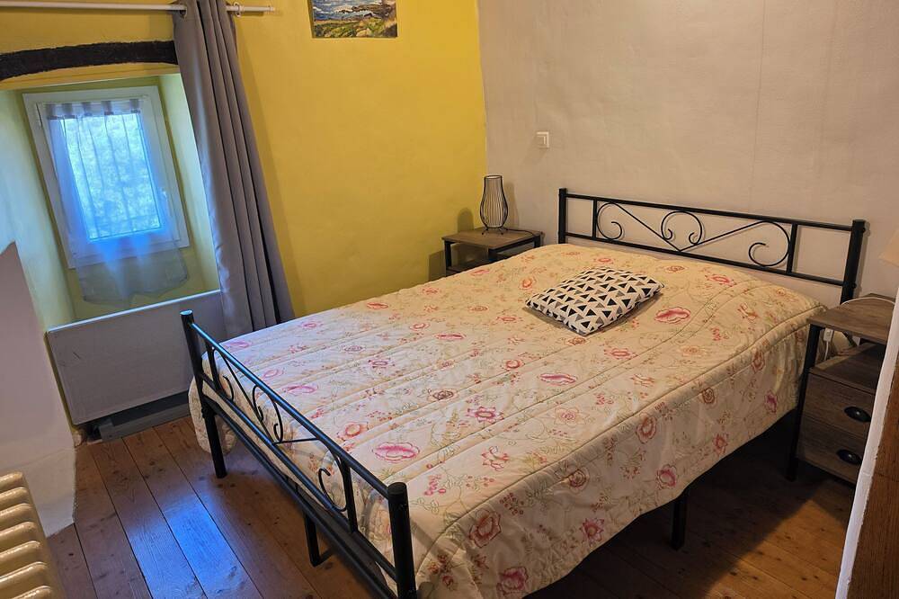 Maison toiture en lauzes : Ma Totéa in Saint-Mélany, Parc naturel régional des Monts d'Ardèche