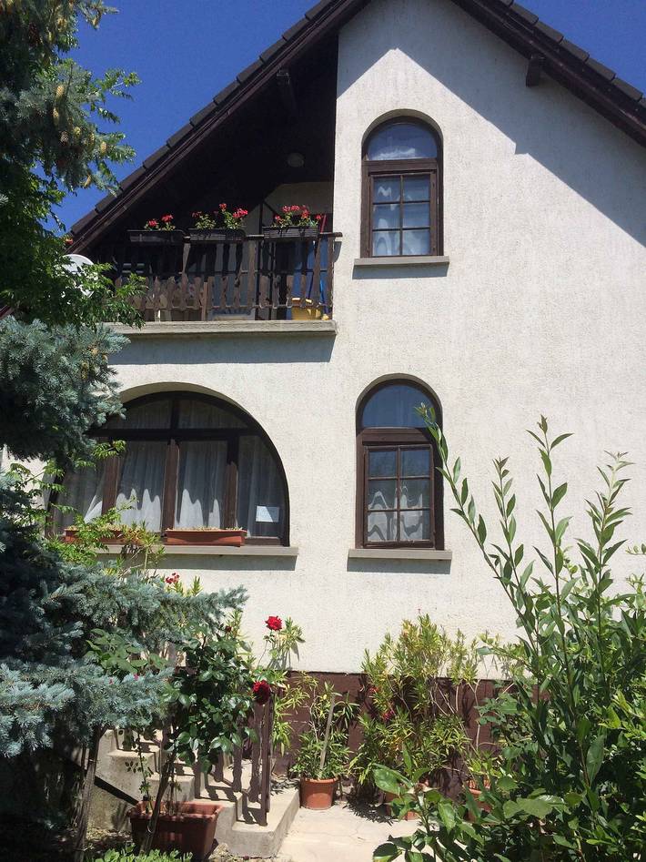 Ferienwohnung für 8 Personen, mit Balkon und Garten in Plattensee nordufer