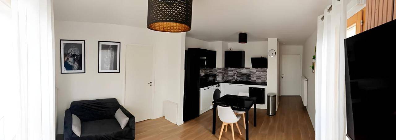 Gîte pour 2 personnes, avec terrasse à Villepinte - 2