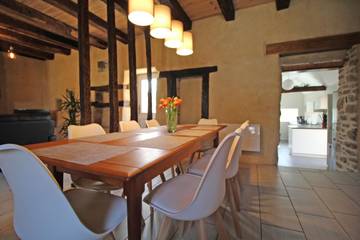 Gîte pour 9 Personnes dans Meuzac, Région de Limoges, Photo 4