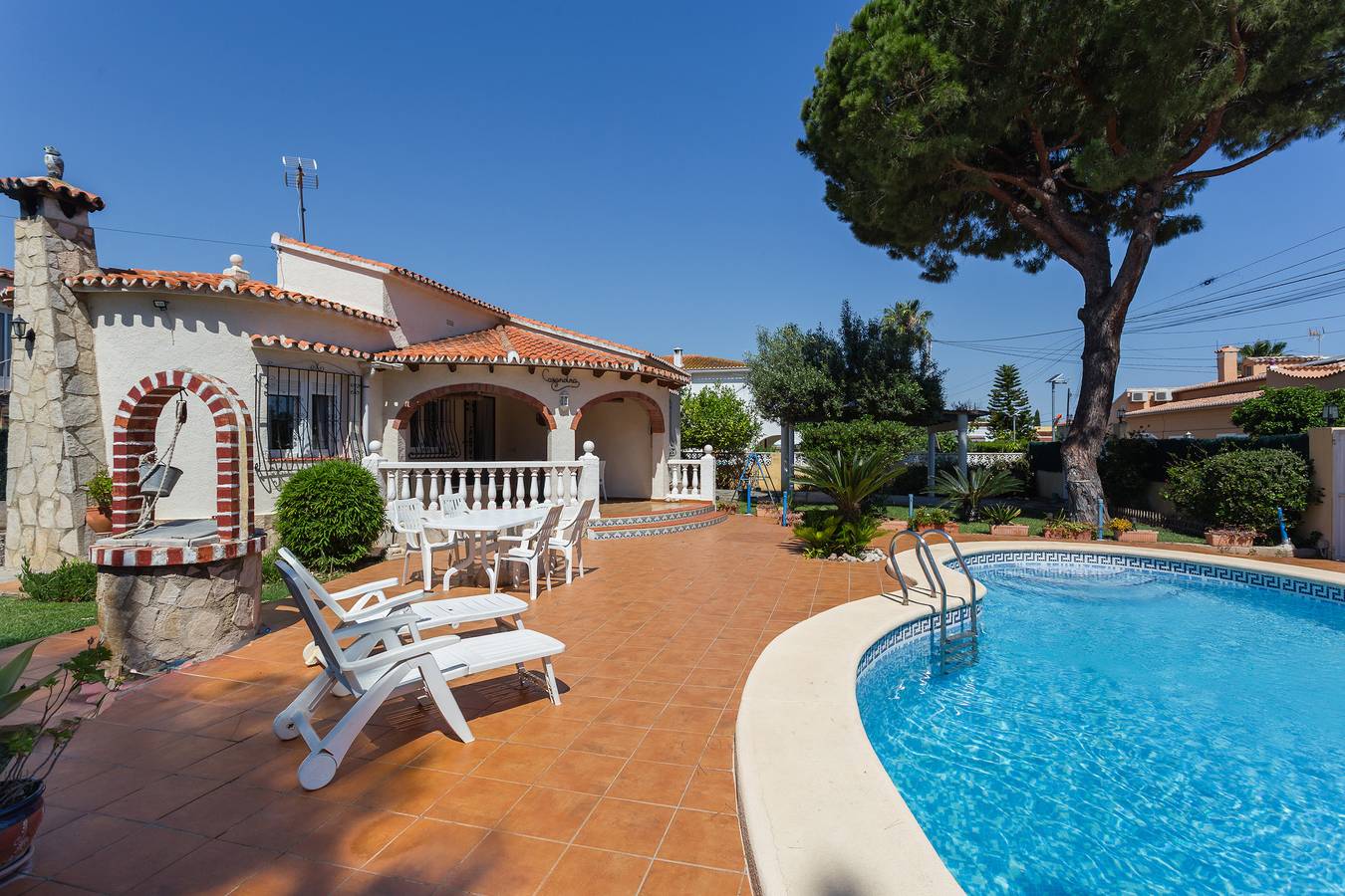 Villa 'Casandra' con piscina privada, terraza privada y aire acondicionado in Oliva, Costa Blanca