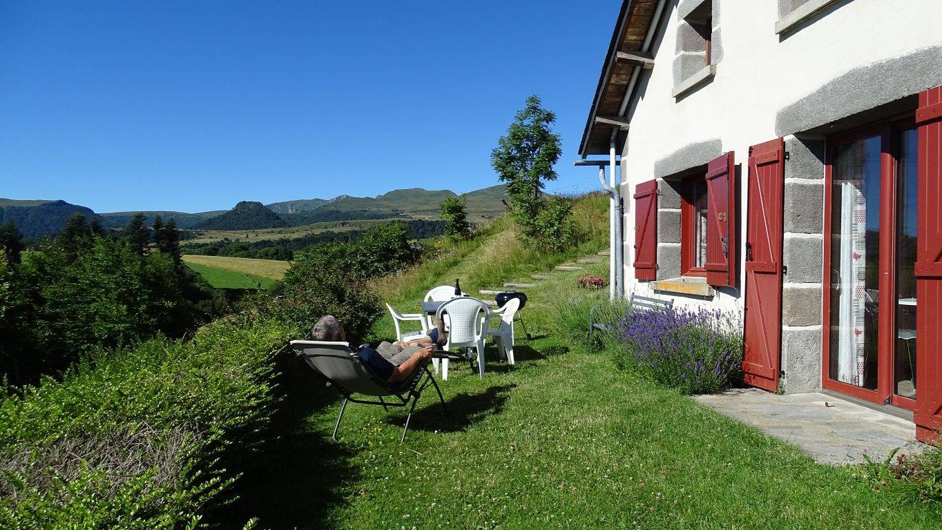 Gite au Coeur du Massif du Sancy, superbe vue in Chambon-sur-Lac, Parc naturel régional des Volcans d'Auvergne