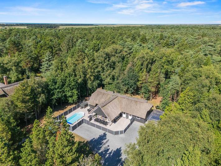 Ferienhaus für 10 Personen, mit Whirlpool und Terrasse sowie Pool und Sauna auf Rømø