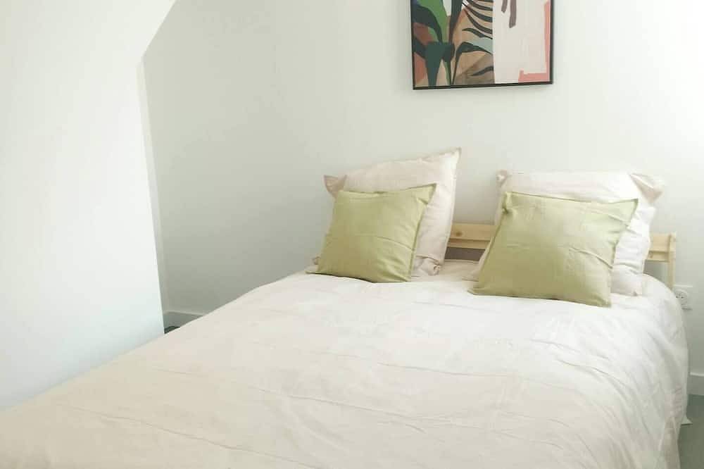 Entire apartment, Charming all-comfort studio, free parking in Anzin, Valenciennes region
