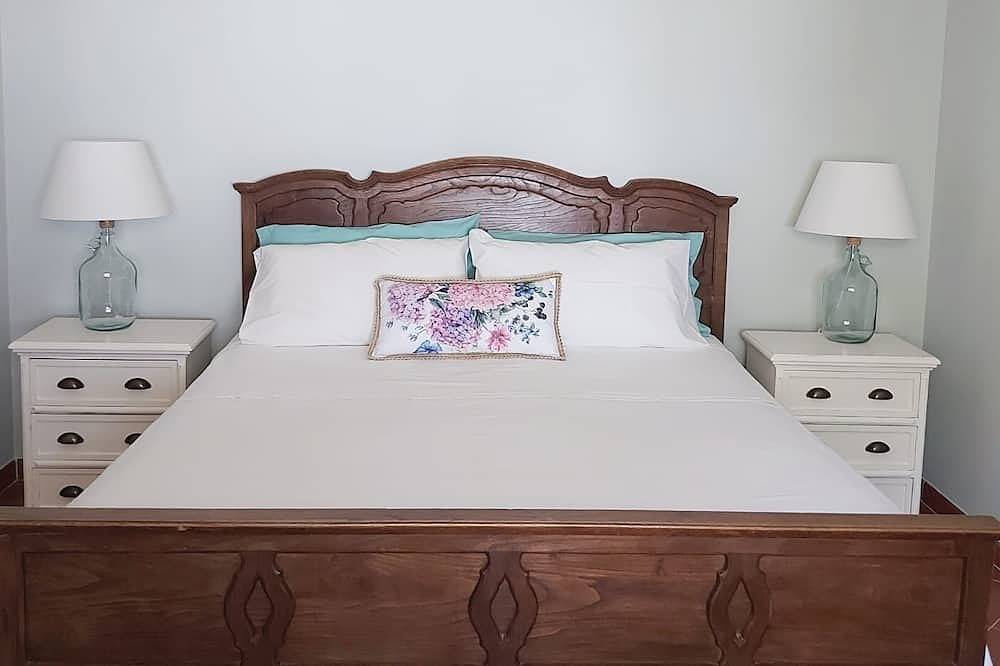 Ganze Wohnung, Hanghaus mit Meerblick in der Nähe von Cefalù in Gratteri, Palermo Provinz