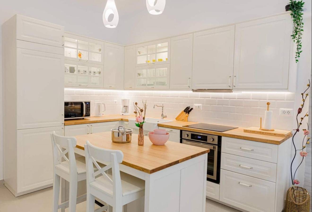 Geheel appartement, Appartement 'Old Town Luxury' met Privéterras, Wi-Fi en Airconditioning in Platia Diagora, Kos Stad
