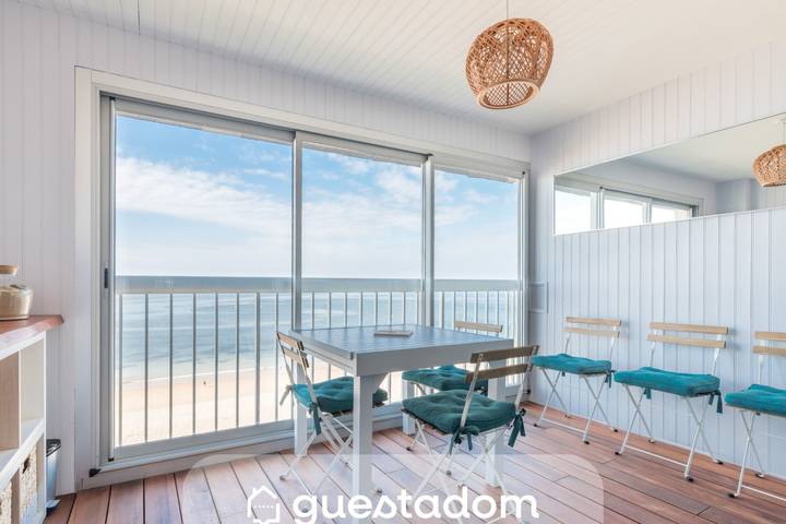 Gîte pour 6 personnes, avec Terrasse dans Plage Bonne-Source