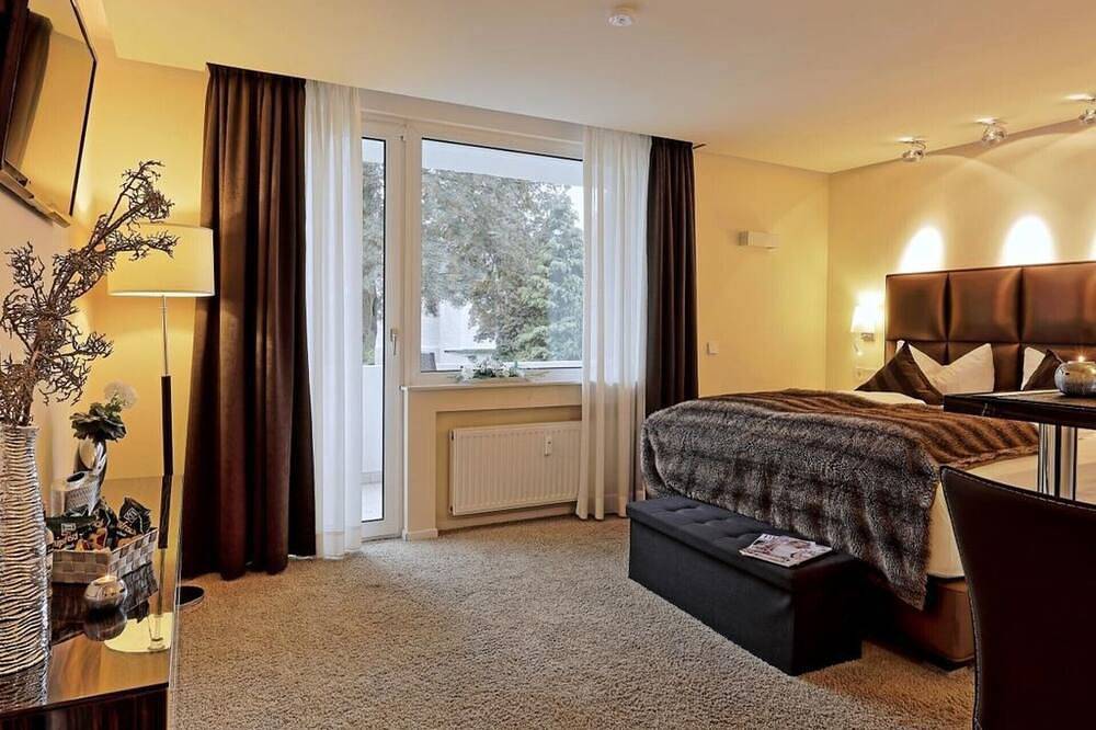 Ganze Wohnung, Design Apartment nähe Düsseldorf in Krefeld, Niederrhein