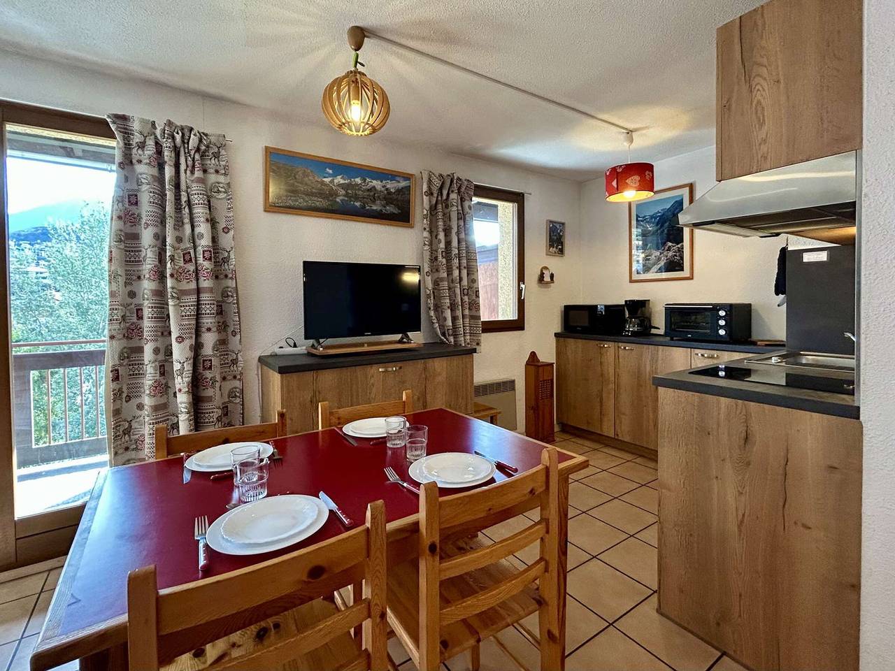 Ganze Wohnung, Gemütliches Studio mit Bergblick - Ideale Lage in Briançon, 4 Schlafplätze, Wlan in Briançon, Serre Chevalier