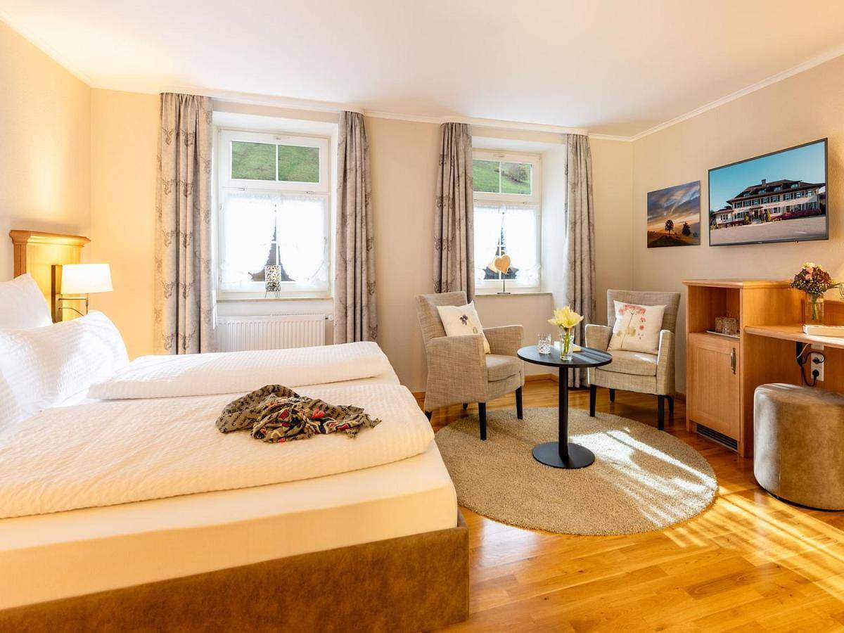 Hotel & Restaurant Gasthof Belchenblick in Untermünstertal, Münstertal