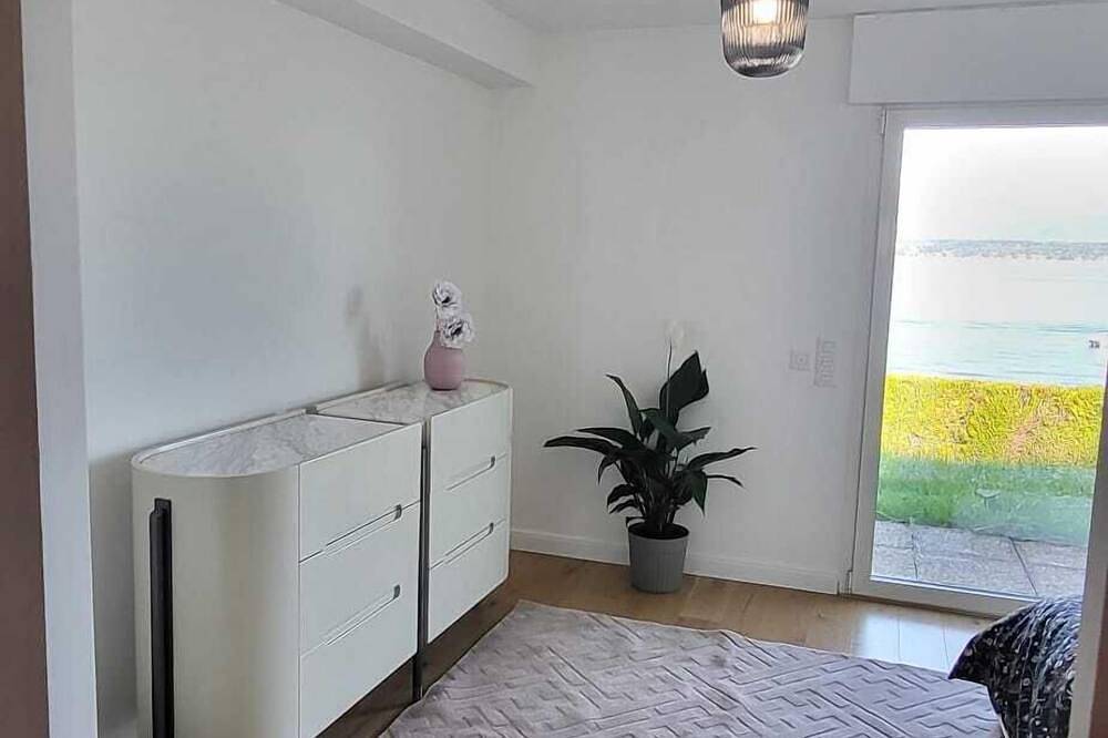 4-bedroom Villa in Cologny Geneva with Lake View in Cologny, Genfer See